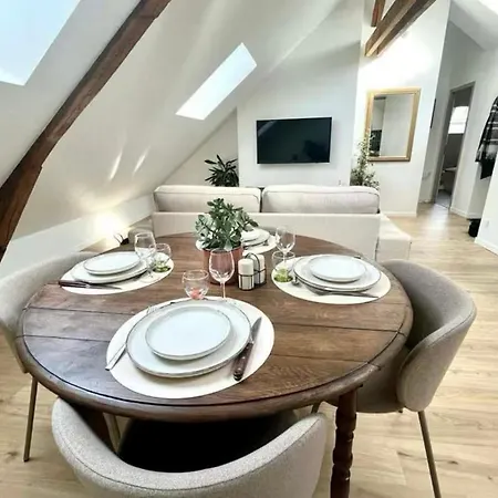 Le Repaire Des Halles *